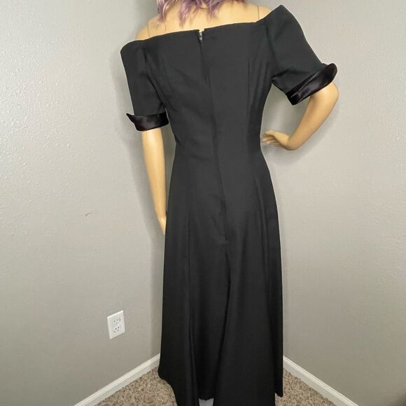 ILGWU Vintage Maxi Off Shoulder Short Sleeve Formal Dress Black Size 8 - Picture 7 of 16